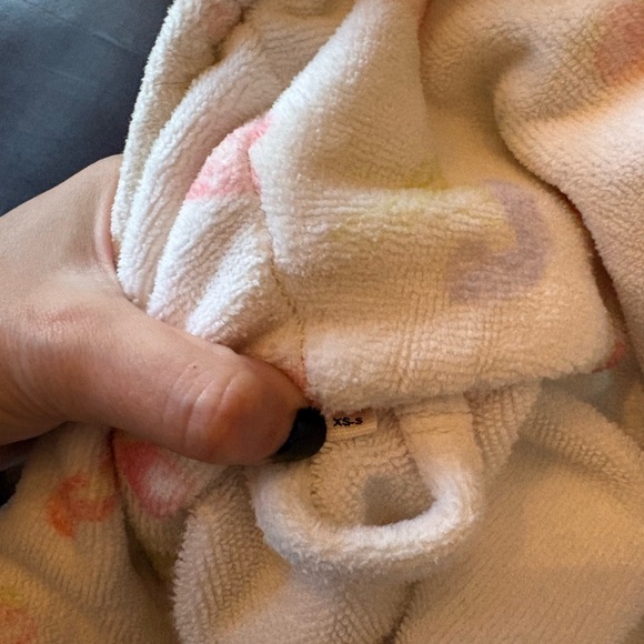 Djerf Avenue White Berries Women's Robe - Picture 5 of 6